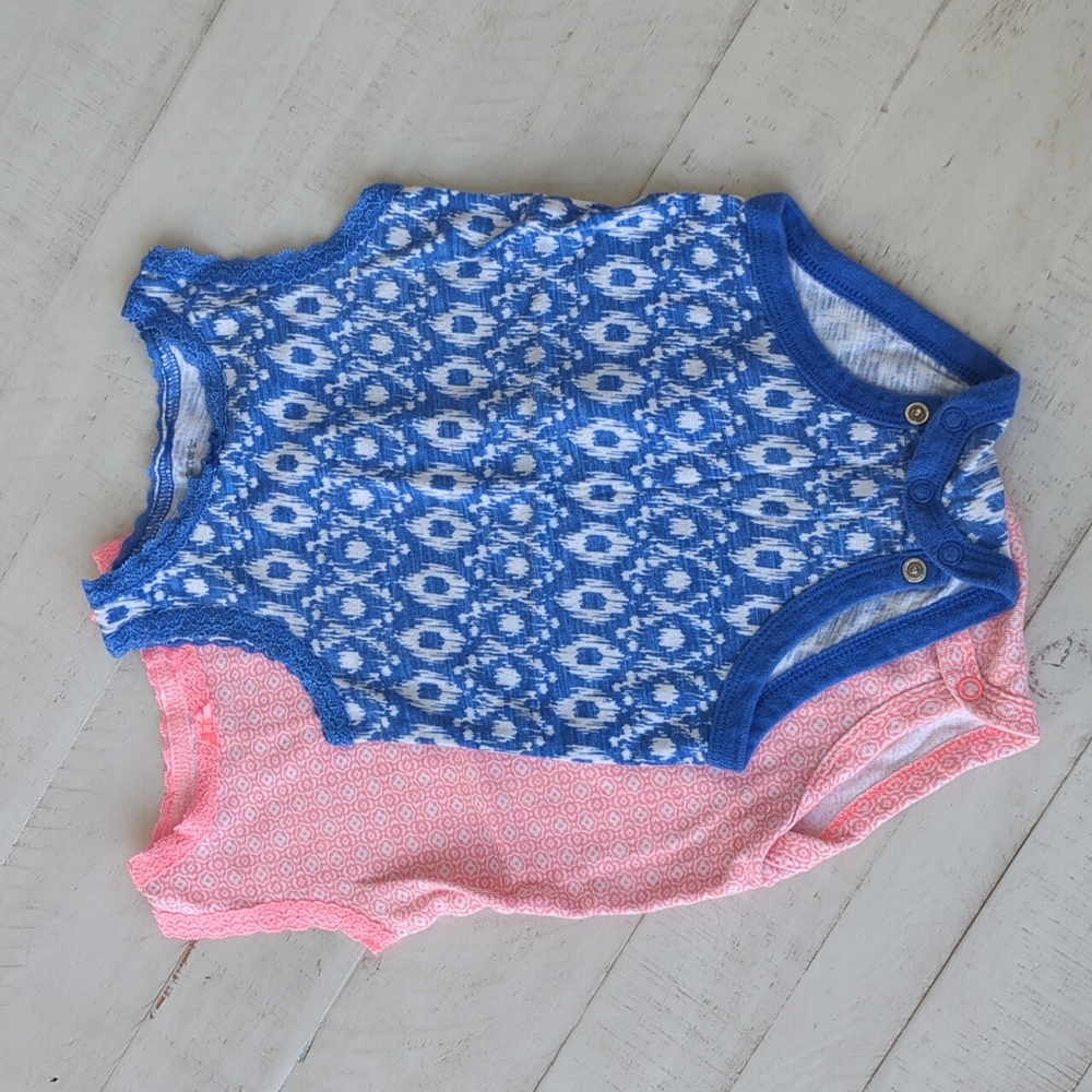 Carter's 9mo onesie set